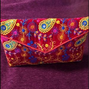 Velvety embroidered bag